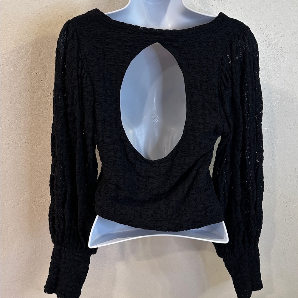 Free people, black top, poofy sleeves, lined torso, size large, open back - Picture 3 of 9